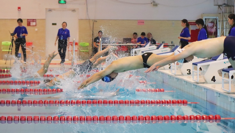 “泳”往直前！“梦想杯”游泳接力比赛在9499威尼斯官网登录活力开赛！